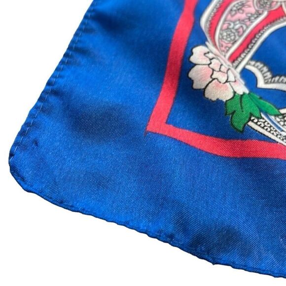 Vintage Sarah Coventry paisley w blue border made in Italy scarf 30” x 30” - Picture 3 of 9